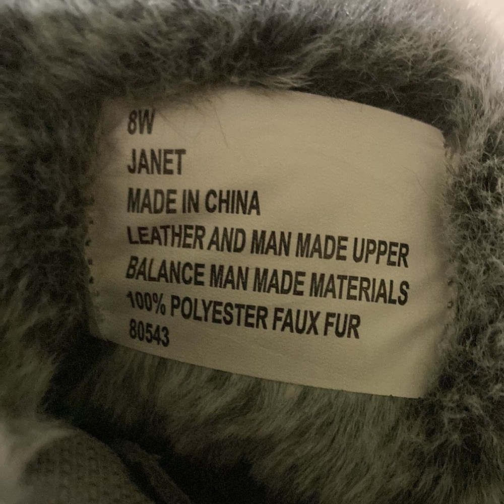 Khombu NWT Janet Winter Boots Gray Cinch Closure Faux Fur Memory Foam Size 8W - Picture 4 of 14